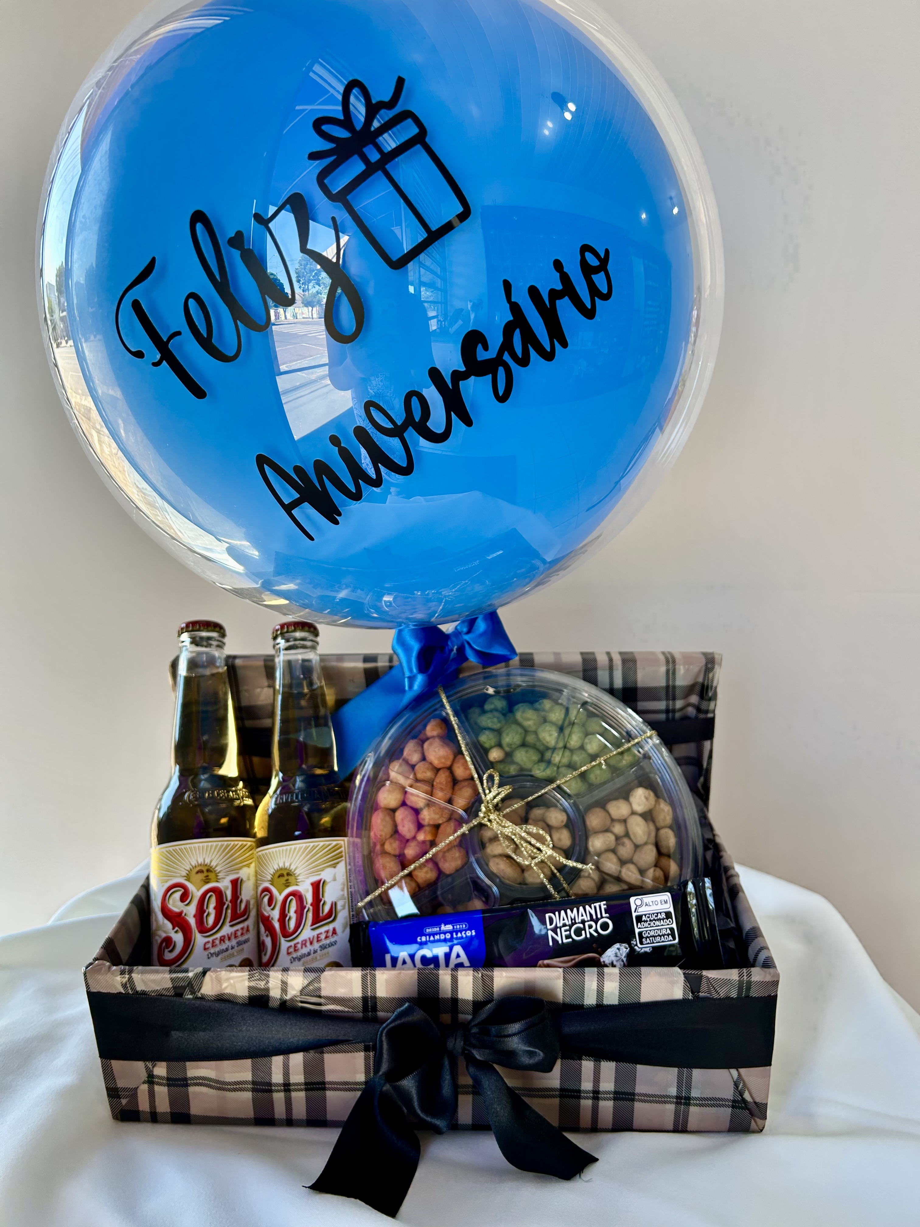 Cesta presente com bebida alcólica